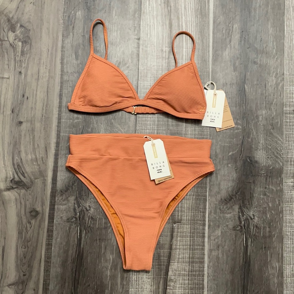 ⭐️ NWT Billabong Bikini